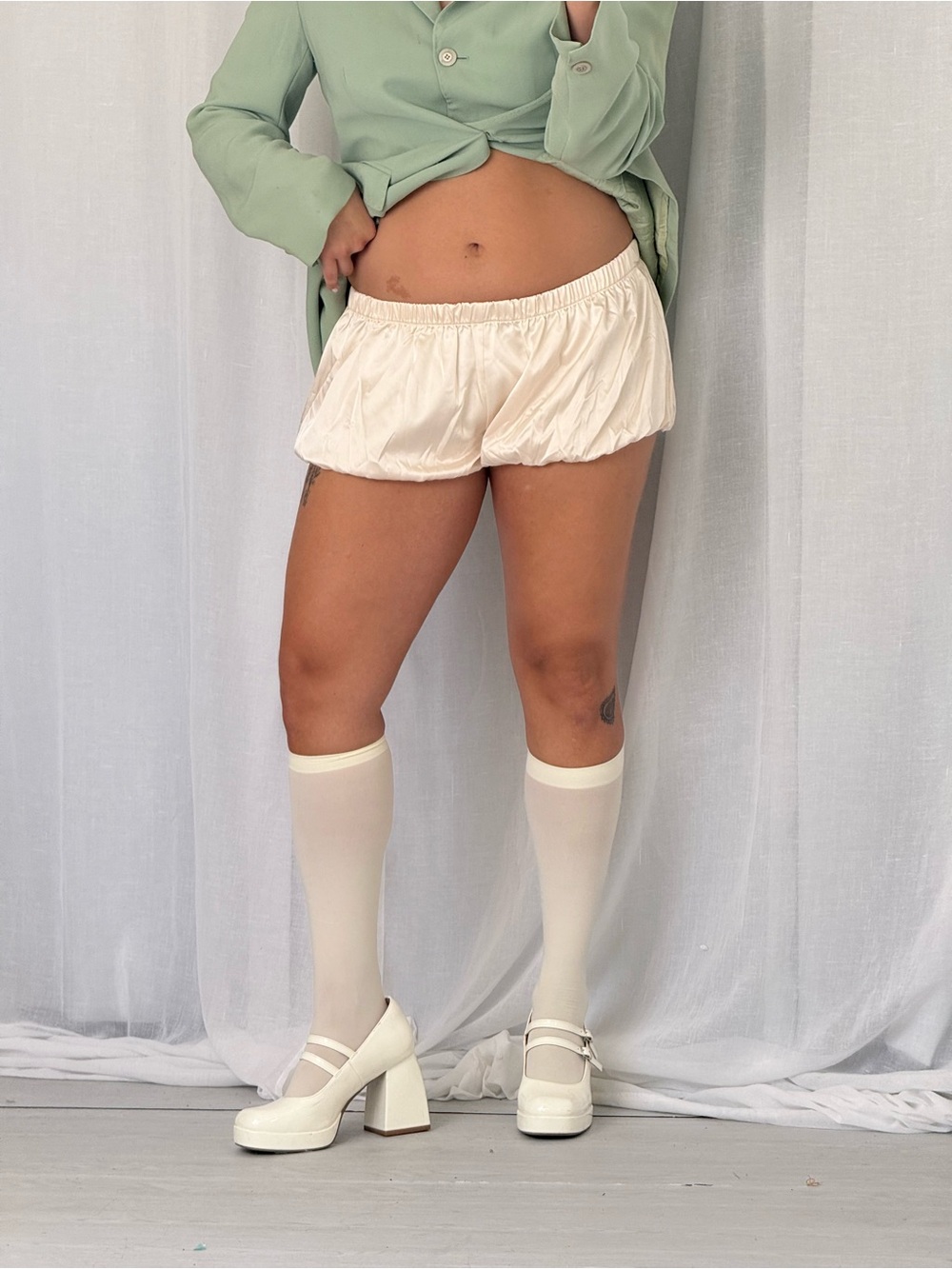 satin bubble bloomer micro shorts β§